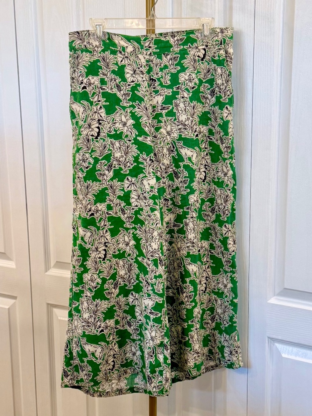 Women's Size L, 100% Linen Capri by C&C California Tropical Palm Elastic Waist
